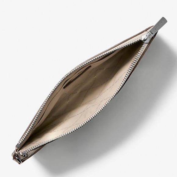 NWT $328 Michael Kors Jet Set Travel Large Studded Metallic Patchwork Wristlet - Picture 3 of 5